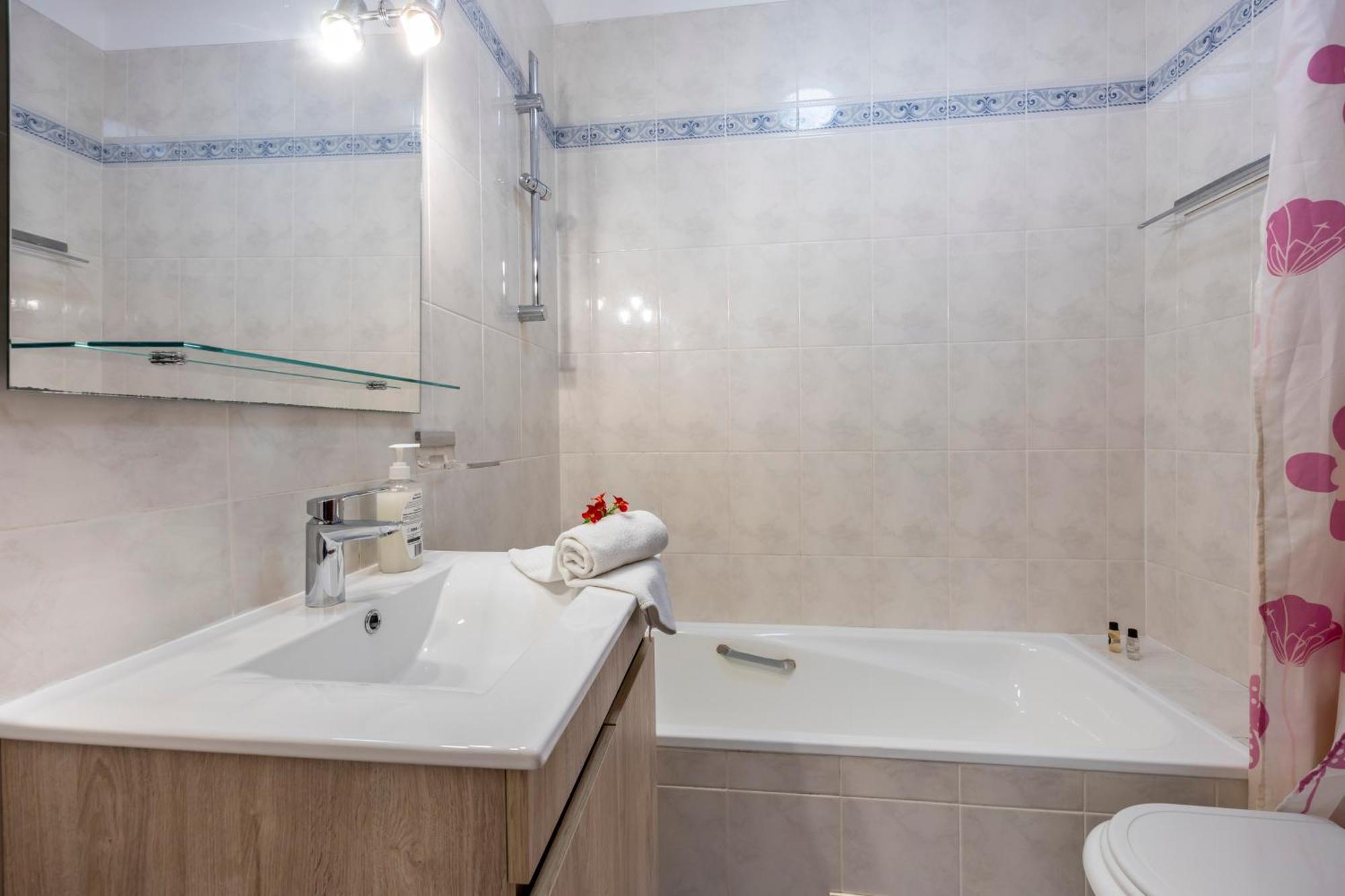 Apartamento Meia Praia Lagos Exteriör bild