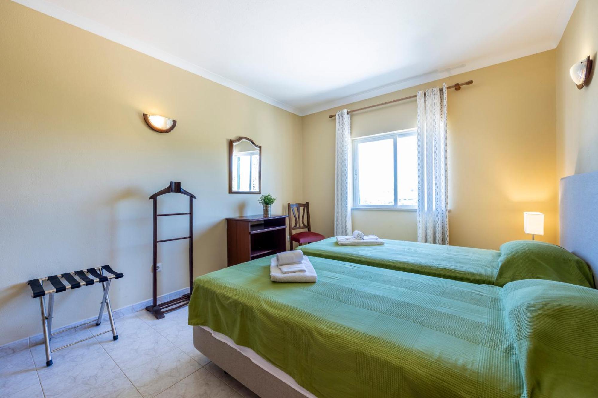 Apartamento Meia Praia Lagos Exteriör bild