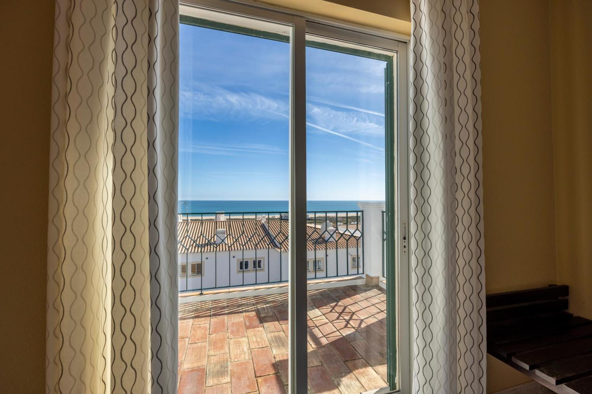 Apartamento Meia Praia Lagos Exteriör bild
